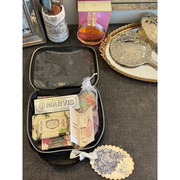 Curated collection of my favorite beauty products from Paris - Picture 2 of 3